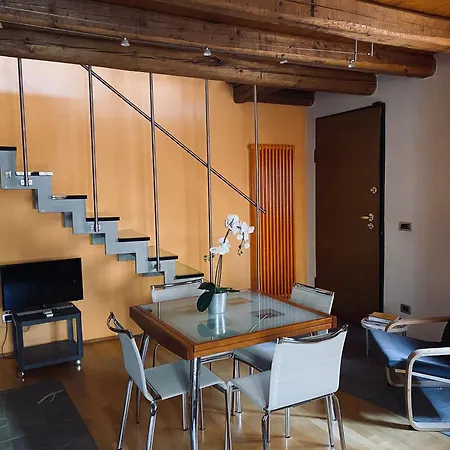 別荘 La Casetta In Piazzetta コルモンス